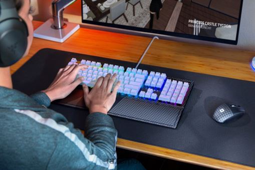 Razer blackwidow v3 - interrupteur vert - nous - édition roblox PJ2B2Z59 clavier blanc