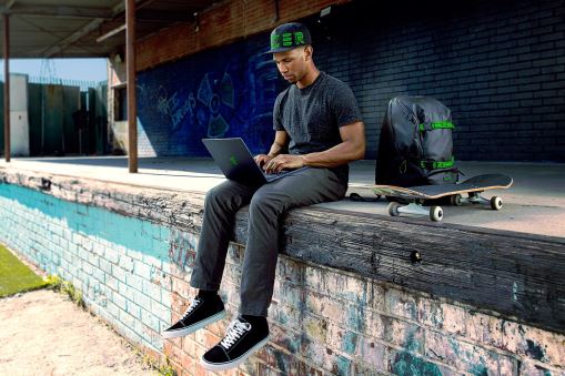 Razer personnalisez votre lame 14 PJ2B2Z1 ordinateur portable une couleur