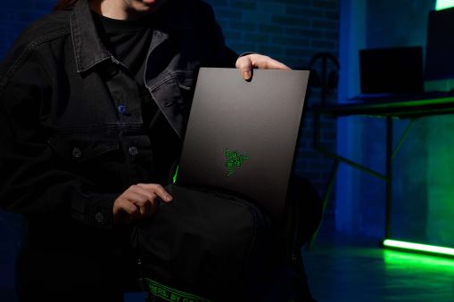 Razer personnalisez votre lame 15 PJ2B2Z10 ordinateur portable une couleur