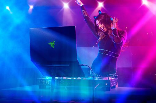 Razer personnalisez votre lame 18 PJ2B2Z9 ordinateur portable une couleur